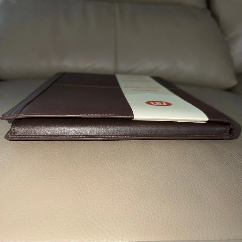 New Padfolio Brown Leather with Notepad, M by Staples with Interior Slit Pockets
